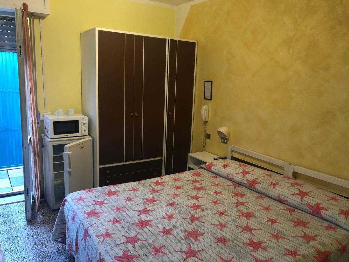 Hotel Wega Bellaria-Igea Marina Bagian luar foto