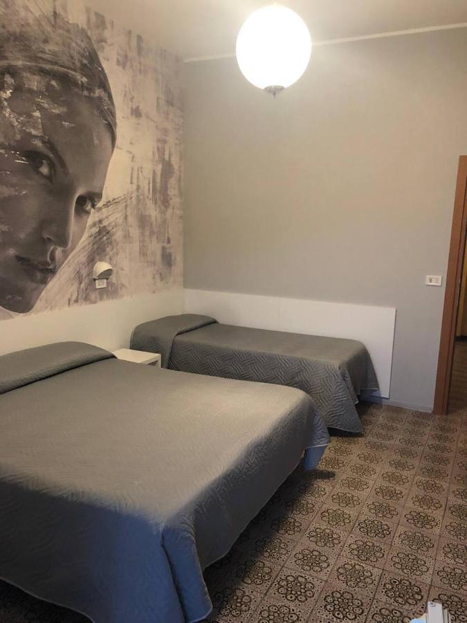Hotel Wega Bellaria-Igea Marina Bagian luar foto