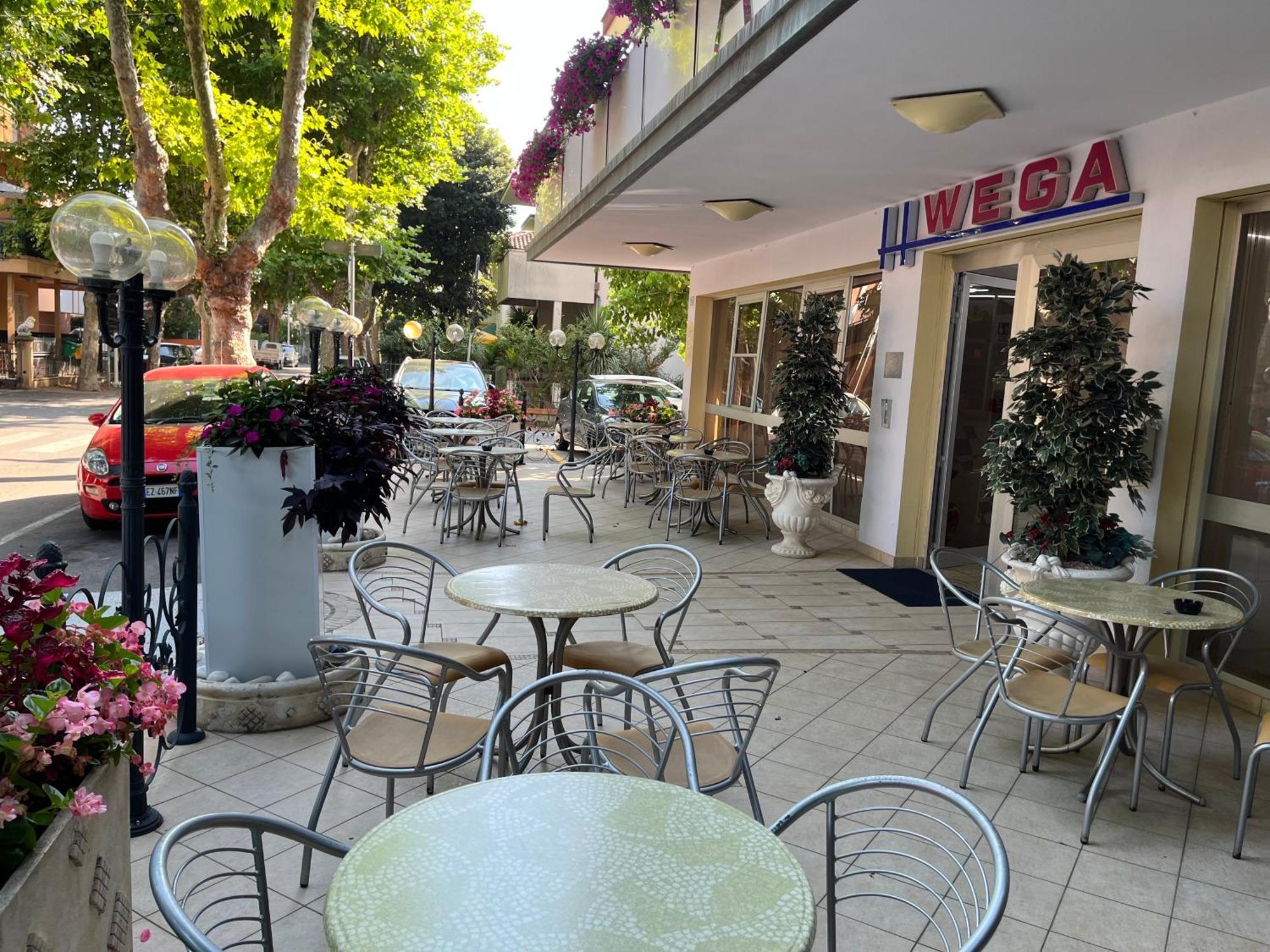 Hotel Wega Bellaria-Igea Marina Bagian luar foto